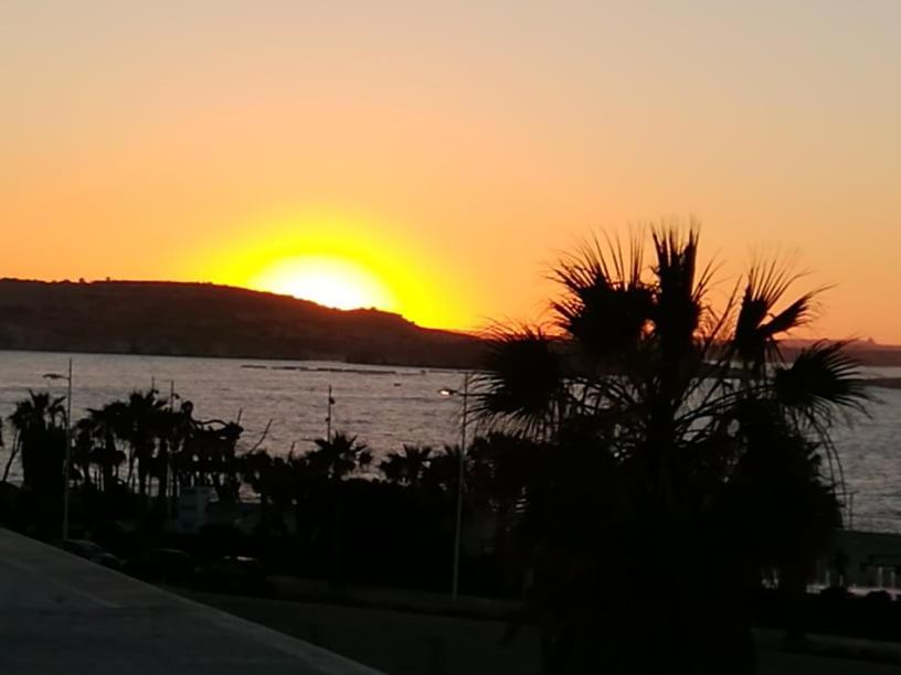 Sunshine Holiday Apartment 8 With Spectacular Seaviews St. Paul's Bay Exteriér fotografie